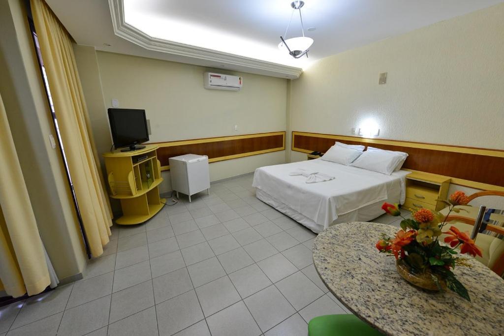 Vind'S Plaza Hotel Caratinga Exterior photo
