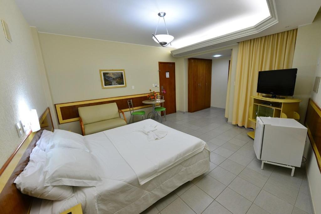 Vind'S Plaza Hotel Caratinga Exterior photo